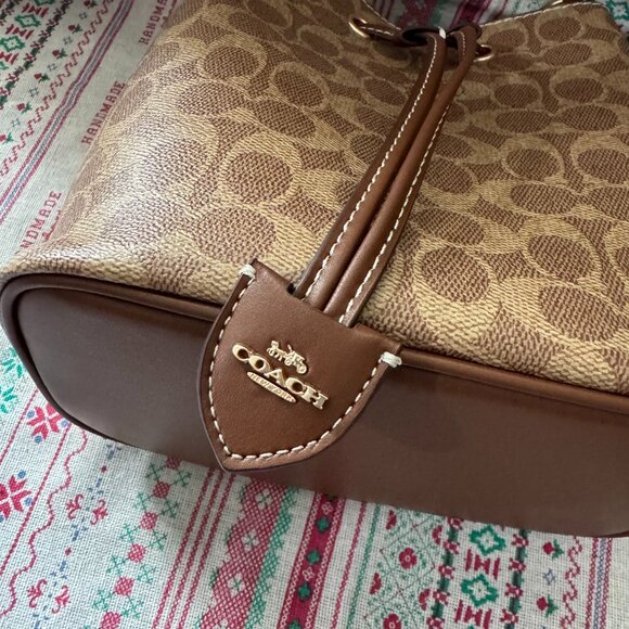 Coach Roan Bucket Bag Signature Canvas Tan/Brown - Picture 4 of 10